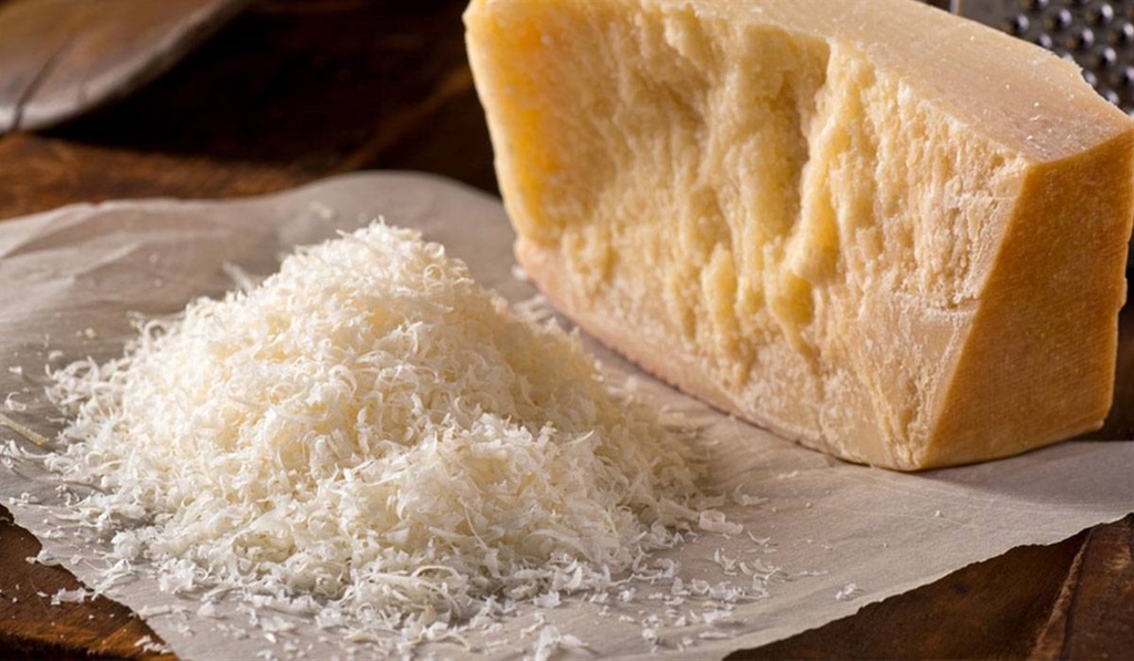 امريكان هيرتج جبن بارميزان مبشور 100غ