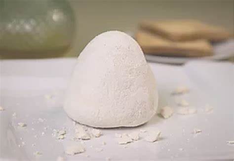 جميد كنوز المملكة الحجر